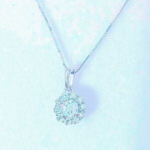 EFFY 14K SOLID WHITE GOLD NECKLACE WITH 11 LAB GROWN DIAMONDS 0.50 CARAT.